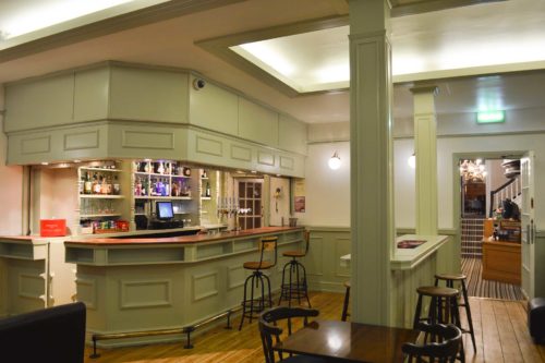 Hotel Bar in central Southampton Hotel